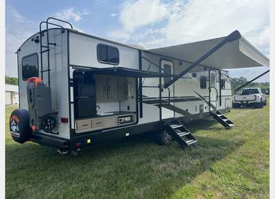 2021 Cruiser Twilight Signature TWS 3300