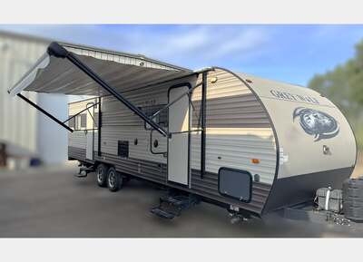 2017 Forest River Cherokee Grey Wolf Toy Hauler