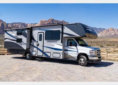 Sleeps 8 - 2023 Gulf Stream Conquest 63111-25826