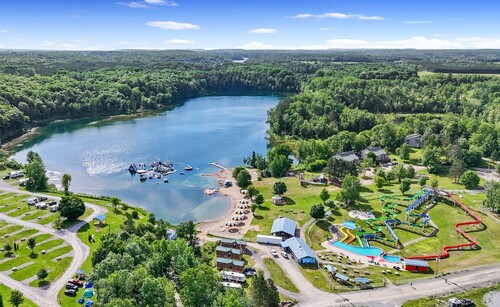 Splash Valley Resort and Waterpark – Cobden, ON | Go Camping America